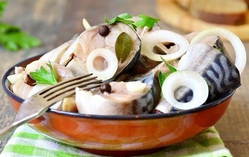 Маринованная скумбрия в домашних условиях