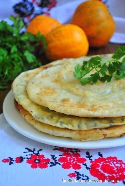 Лепешки "По спирали" с сыром и творогом