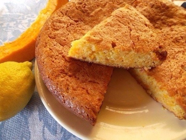 Пышный воздушный тыквенный пирог порадует всех восхитительным вкусом! Приготовьте обязательно!