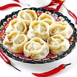 Манты с мясом и томатным соком