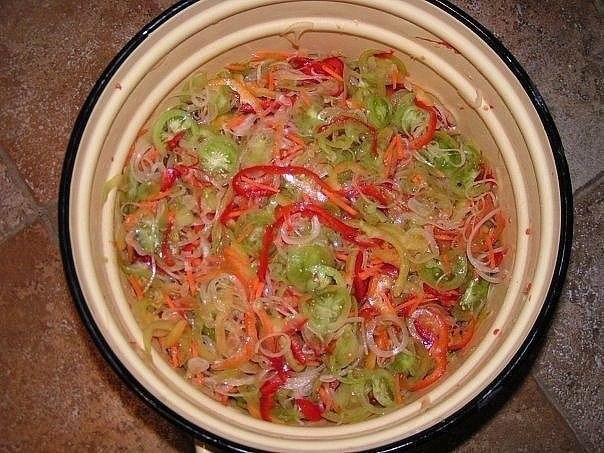ВКУСНЫЙ И БЫСТРЫЙ САЛАТ НА ЗИМУ!