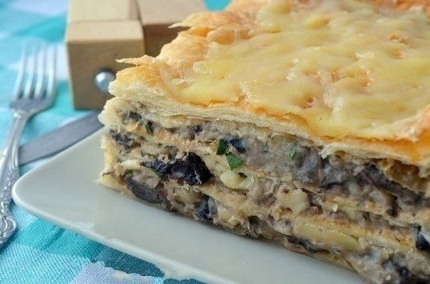 Закусочный "Наполеон" с грибами