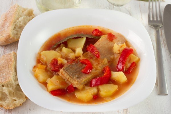 Тушеная треска с картофелем