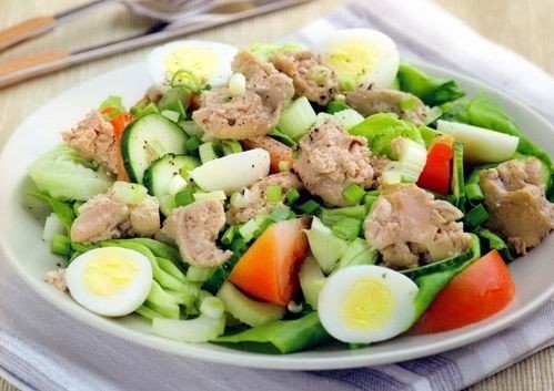 Салат из печени трески: топ 5 вариантов приготовления