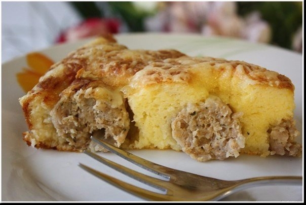 Вкуснейший пирог с фрикадельками.
