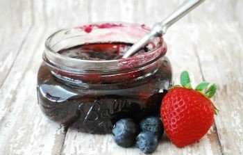 Варенье из клубники и черники