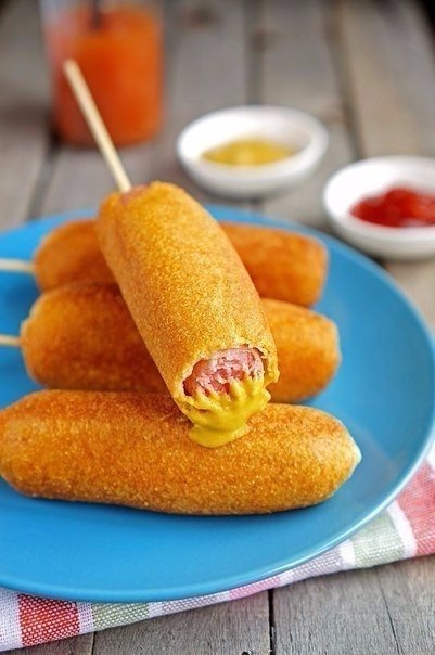 Корн Дог (или сосиска в тесте).