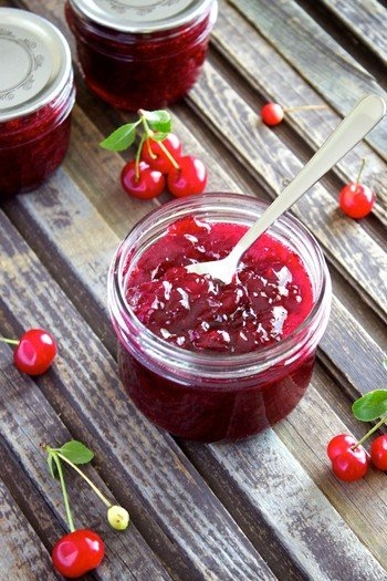 Варенье из вишни с имбирем