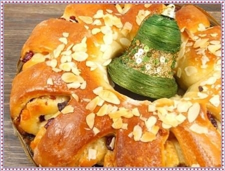 Рулет с сухофруктами "Рождественский венок"