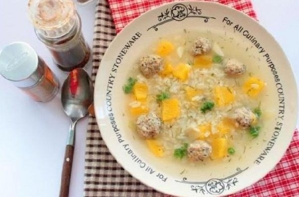 Тыквенный суп с рисом и фрикадельками