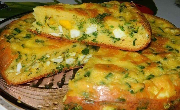 Яично-луковый пирог в мультиварке