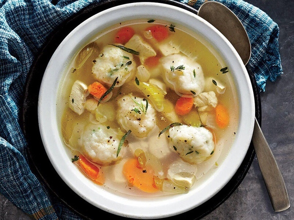 Суп с курицей и клецками