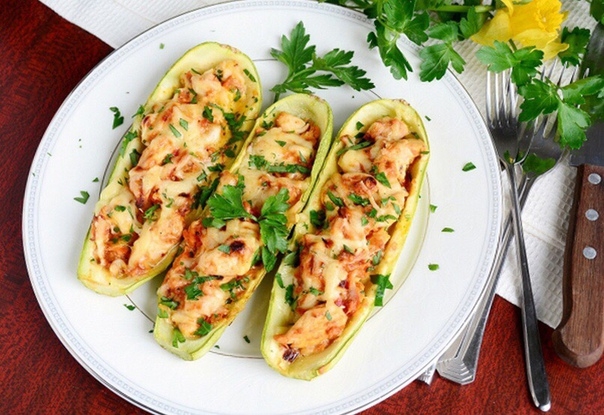 Вкусный рецептик: низкокалорийные кабачки с мясом