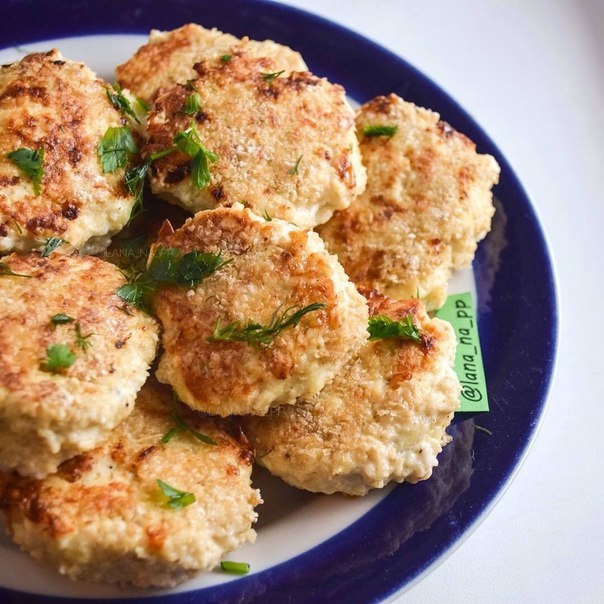 Нежные и вкусные куриные котлетки Нежные и вкусные куриные котлетки