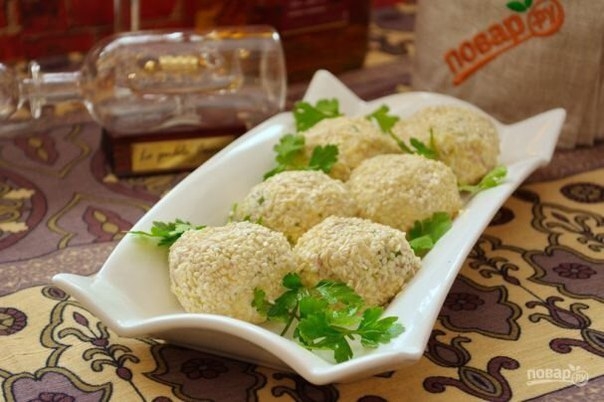 Сырные шарики с тунцом и укропом