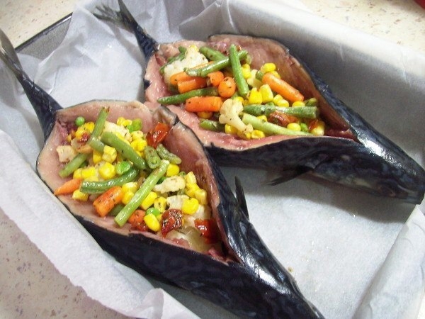 Фаршированная скумбрия: сбалансированно и вкусно!