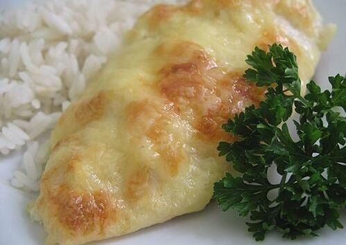 Куриное филе в сметане на пару