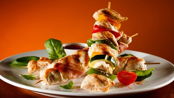 Маринады для мяса от шеф-повара Михаила Кормилицына, члена Российской ассоциации кулинаров, корпоративного шеф-повара компании "Heinz", независимого эксперта Межрегиональной Ассоциации Кулинаров. Маринады для мяса от шеф-повара Михаила Кормилицына, члена Российской ассоциации кулинаров, корпоративного шеф-повара компании "Heinz", независимого эксперта Межрегиональной Ассоциации Кулинаров.