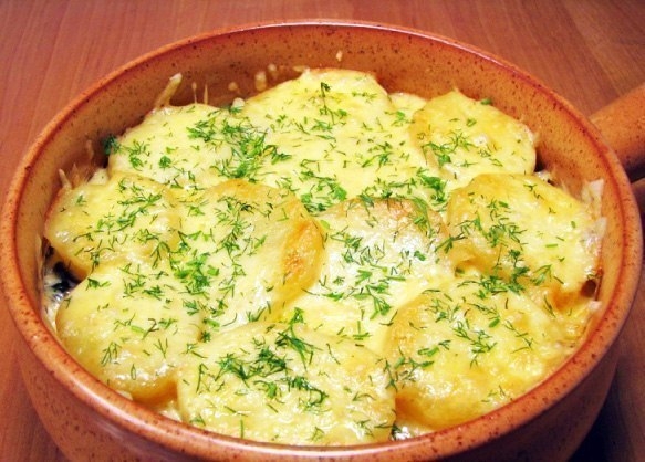 Запеканка с грибами и картофелем (100 гр - 125.96 ккал)
