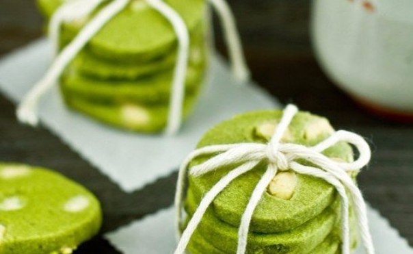 Зеленое печенье с лимонным вкусом Зеленое печенье с лимонным вкусом