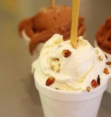 Нежирный творог с самодельным ванильным мороженым