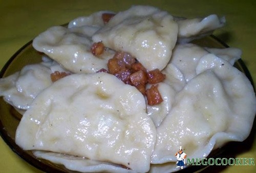 Вареники с мясом и картофелем Вареники с мясом и картофелем
