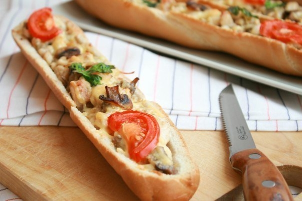 ФАРШИРОВАННЫЙ БАГЕТ С КУРОЧКОЙ И ГРИБАМИ ФАРШИРОВАННЫЙ БАГЕТ С КУРОЧКОЙ И ГРИБАМИ