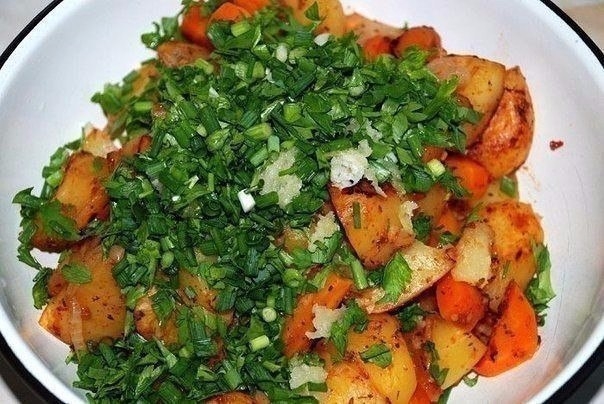 СОЧНАЯ КАРТОШКА В РУКАВЕ