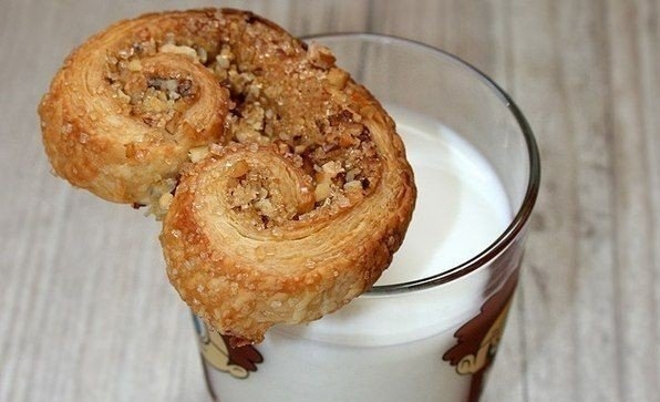 ПЕЧЕНЬЕ "УШКИ" С ОРЕХАМИ