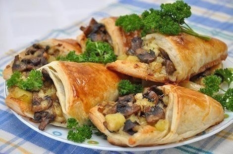 ГРИБНЫЕ "КУЛЁЧИКИ" ГРИБНЫЕ "КУЛЁЧИКИ"