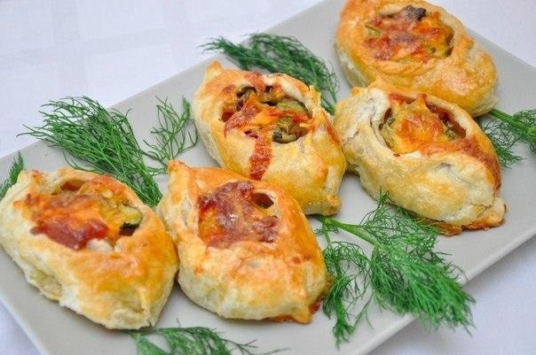 ЛОДОЧКИ ИЗ МЯСА В ТЕСТЕ! ЛОДОЧКИ ИЗ МЯСА В ТЕСТЕ!