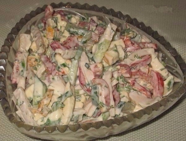 Пикантный салат идеален для вашего застолья! Сочный и вкусный!