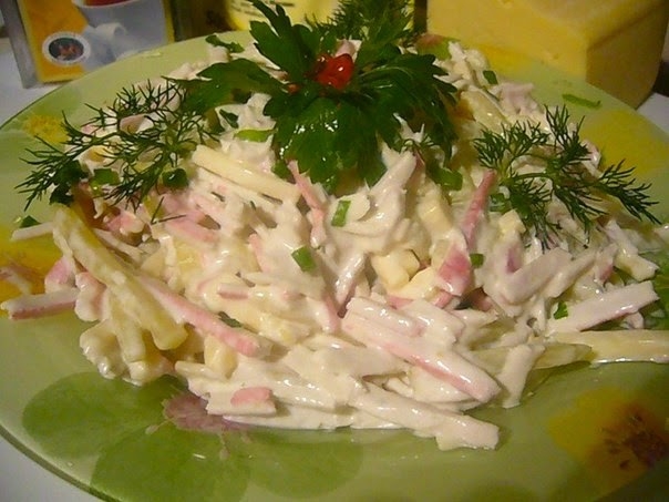 Салат с крабовыми палочками "Быстрый" Салат с крабовыми палочками "Быстрый"