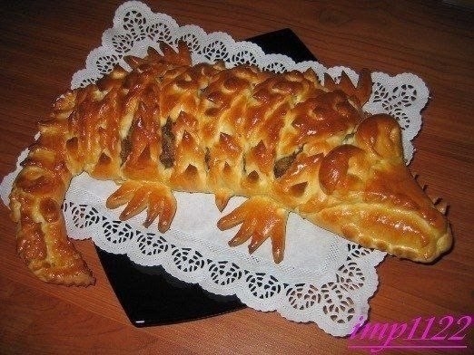 Мясной пирог "Крокодил".