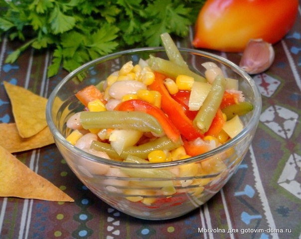 Мексиканский салат со стручковой фасолью