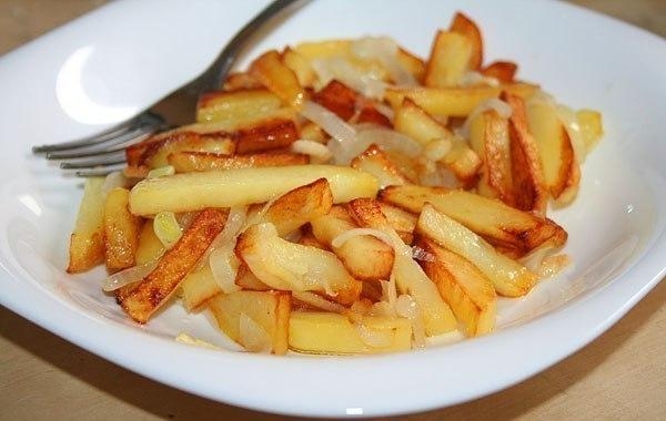 Рецепт: Несколько правил того, чтобы ваша жареная картошка получилась вкусной и красивой. Рецепт: Несколько правил того, чтобы ваша жареная картошка получилась вкусной и красивой.