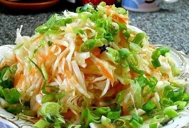 Рецепт: Остренькая капуста быстрого приготовления.~