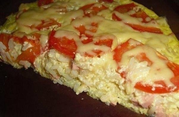 Рецепт: Запеканка с рисом, сыром и колбасой