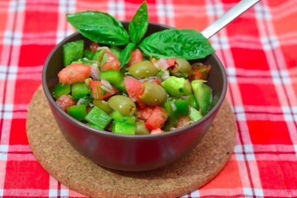 Рецепт: Салат из помидоров