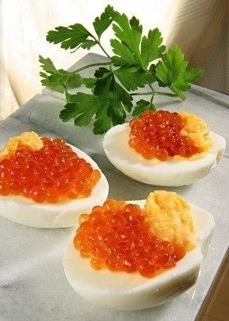 Рецепт: Фаршированные яйца