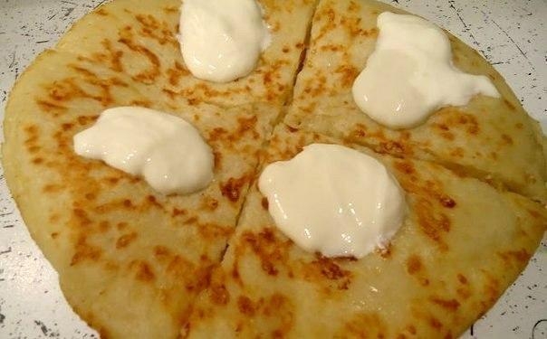Рецепт: Хачапури к завтраку