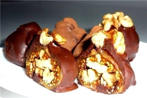Рецепт: Полезные и нереально вкусные домашние конфеты
