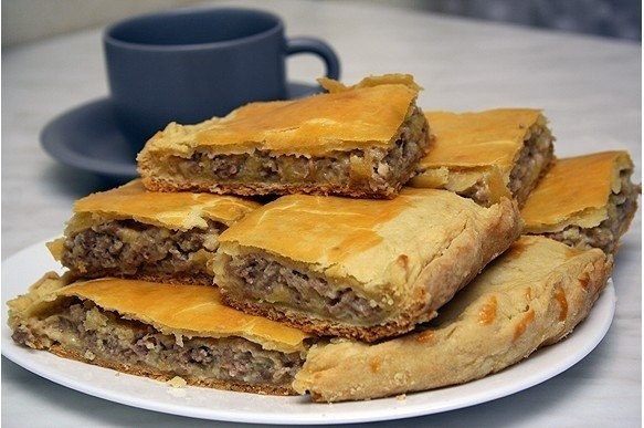 Рецепт: Пирог с сыром и мясом
