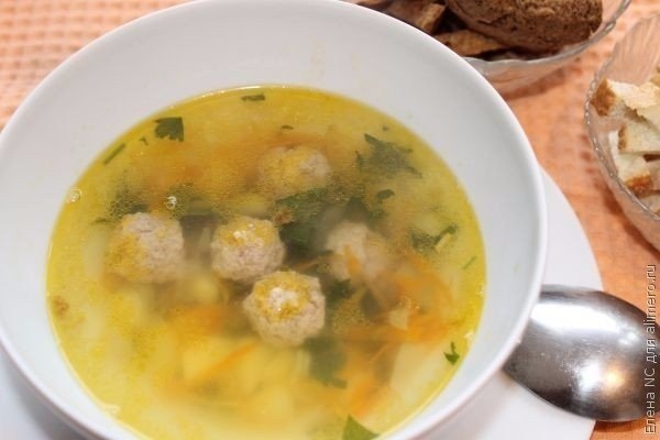Картофельный суп с фрикадельками