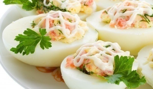 Рецепт: 25 вариантов начинки для фаршированных яиц