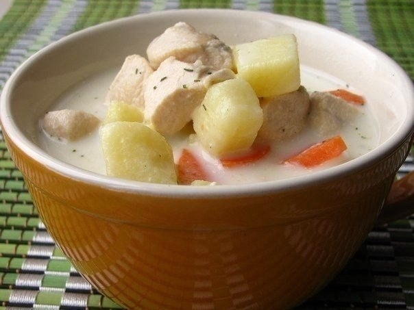 Рецепт: Сырный суп с курицей (40ккал на 100гр) Рецепт: Сырный суп с курицей (40ккал на 100гр)