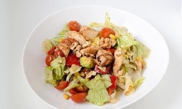 Рецепт: Салат с лимонной курицей и авокадо Рецепт: Салат с лимонной курицей и авокадо