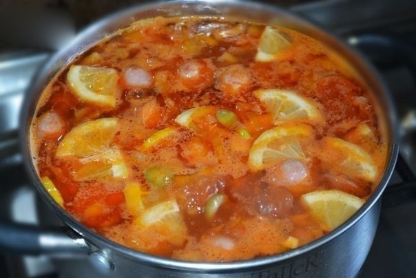 Рецепт: СУП-СОЛЯНКА Рецепт: СУП-СОЛЯНКА