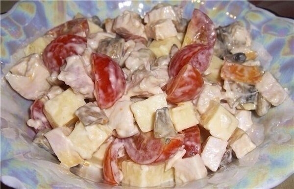 Рецепт: Салат с копченной курочкой "Аппетит"