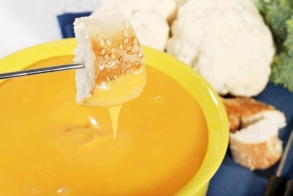 Сырное фондю: Рецепт
